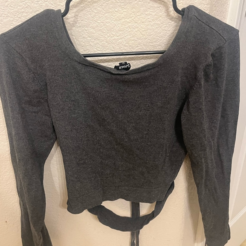 Chic Dark Gray Ruched Crop Top - Picture 3 of 3